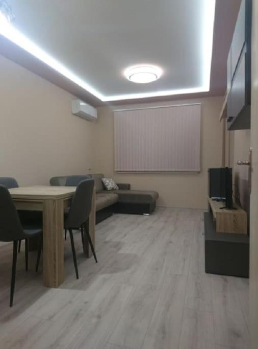 прекрасен в софия